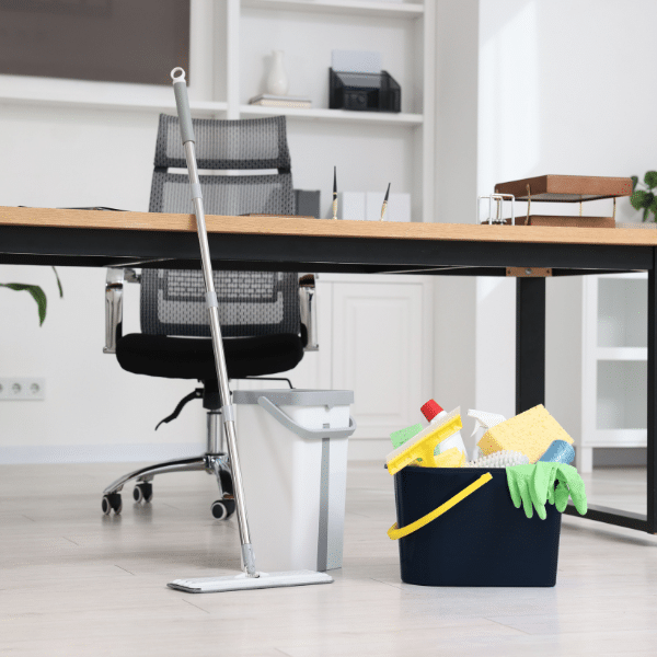 Commercial cleaning service maintaining a clean business environment
